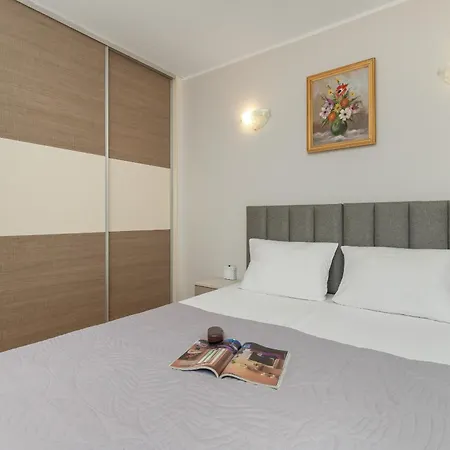 Przytulny Apartament Z Balkonem By Renters Apartment *