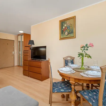 Przytulny Apartament Z Balkonem By Renters Daire Gdansk