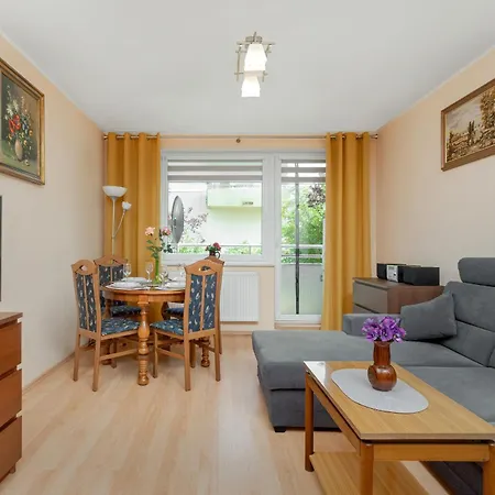 Apartment Przytulny Apartament Z Balkonem By Renters