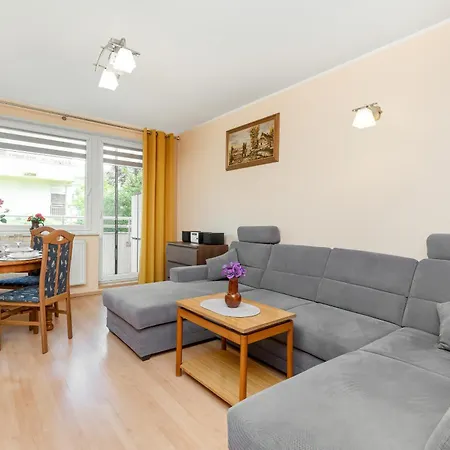 Przytulny Apartament Z Balkonem By Renters Gdaňsk